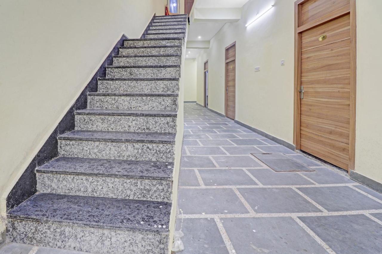 Collection O 82180 Pearl Inn Guest House Gwalior Exterior foto