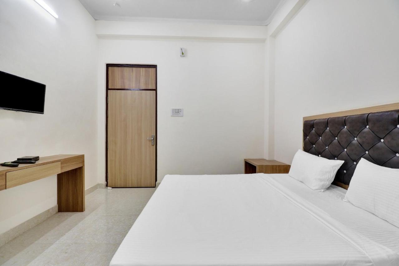 Collection O 82180 Pearl Inn Guest House Gwalior Exterior foto