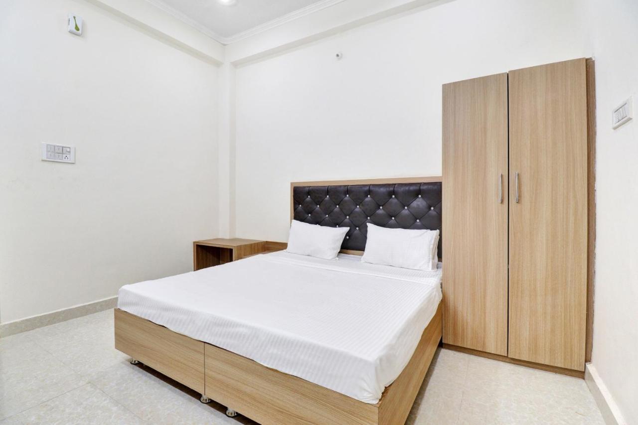 Collection O 82180 Pearl Inn Guest House Gwalior Exterior foto