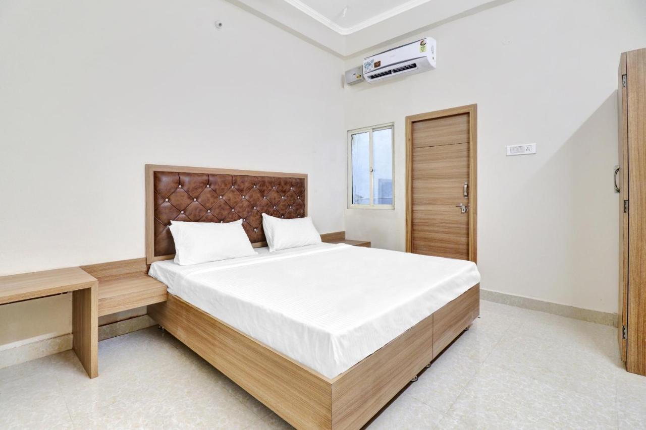 Collection O 82180 Pearl Inn Guest House Gwalior Exterior foto